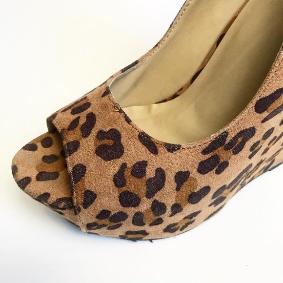 Faux Suede Leopard Print Wedge Heels - Picture 5 of 6